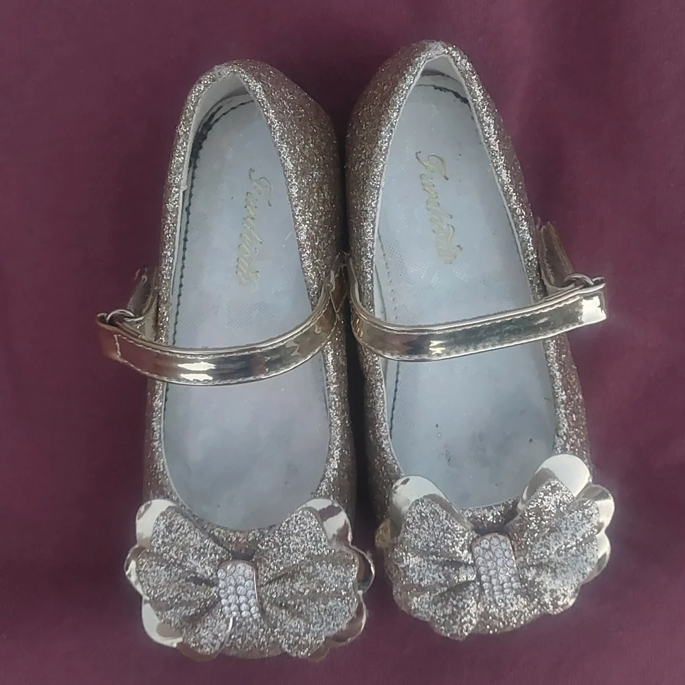 Furdeour Girls Dress shoes Mary Jane glittering 7